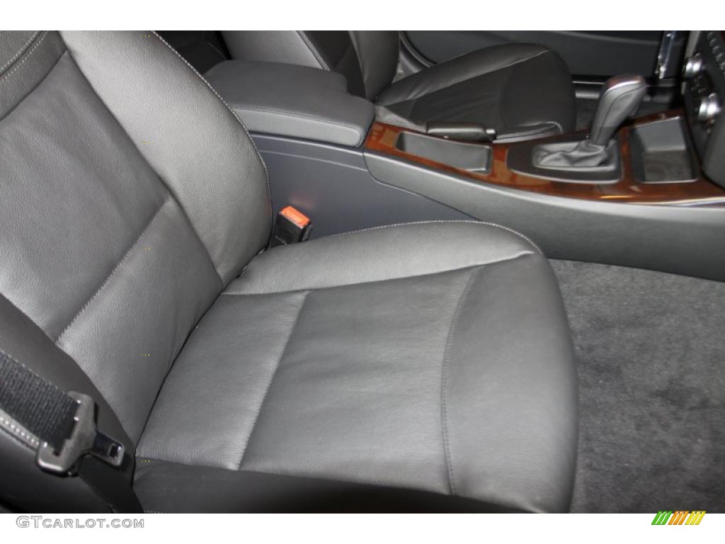 2011 3 Series 328i Sedan - Jet Black / Black photo #15