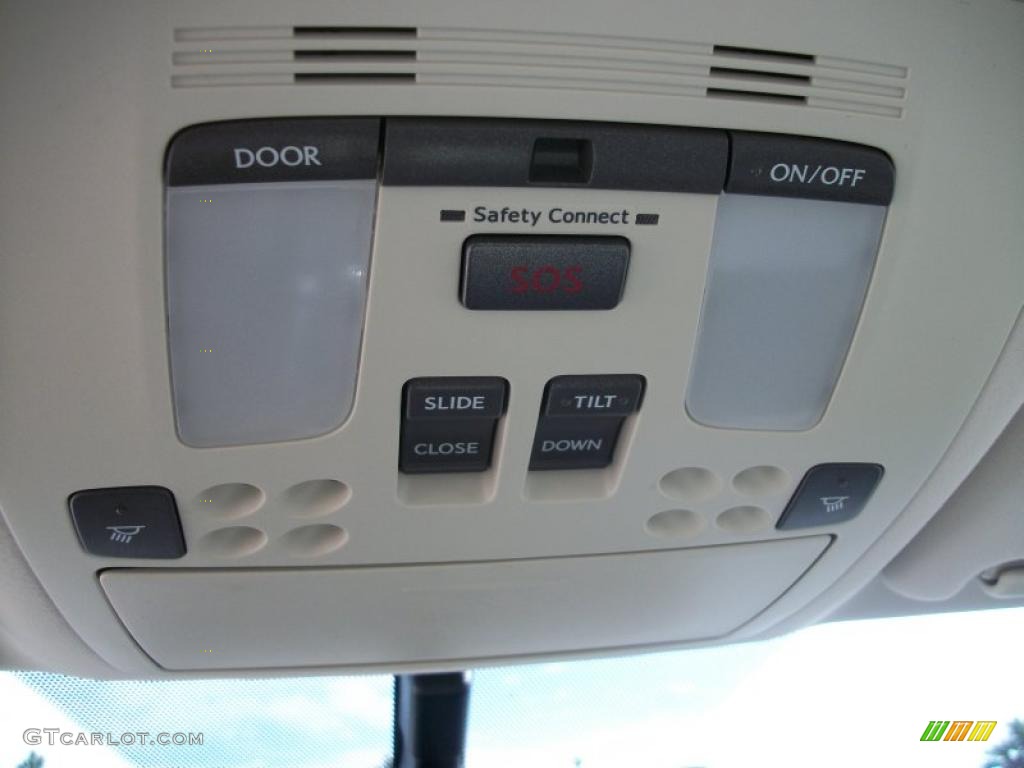 2010 Lexus IS 250 Controls Photo #44647981