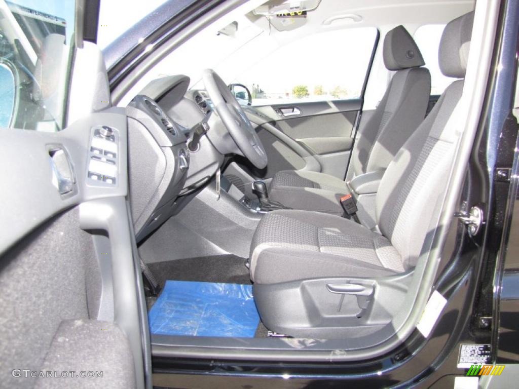 Charcoal Interior 2011 Volkswagen Tiguan S Photo #44654575