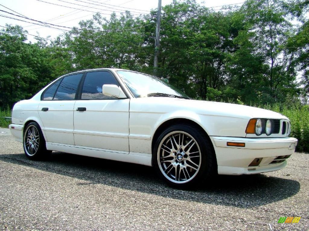 Alpine White 1991 BMW M5 Sedan Exterior Photo #44654667