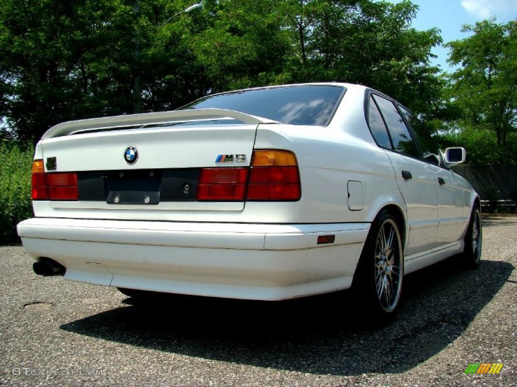 Alpine White 1991 BMW M5 Sedan Exterior Photo #44654723