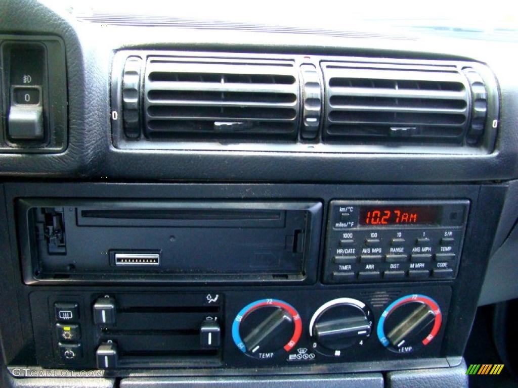 1991 BMW M5 Sedan Controls Photos