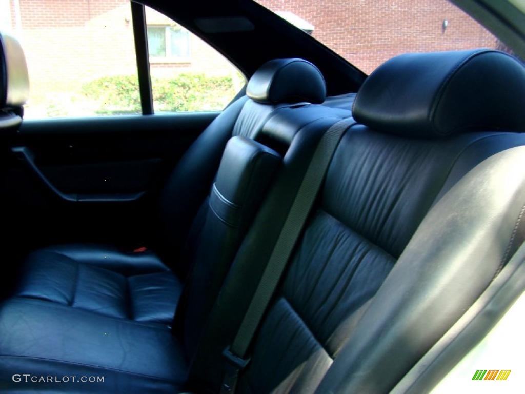 Black Interior 1991 BMW M5 Sedan Photo #44655075