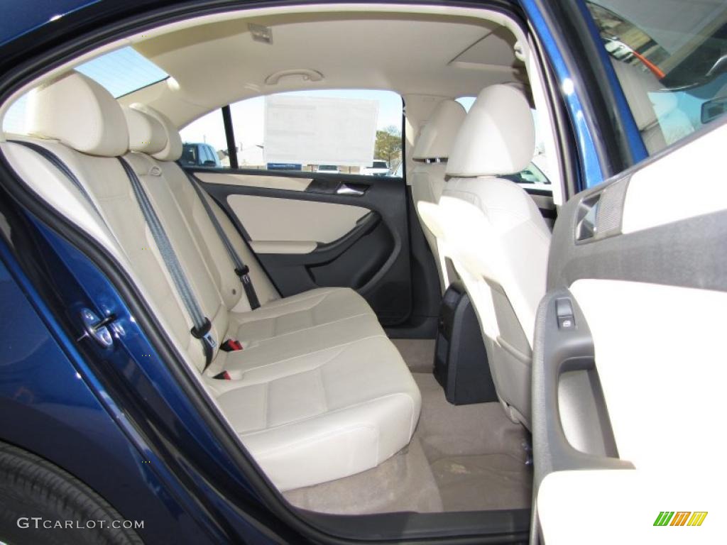 2011 Jetta SE Sedan - Tempest Blue Metallic / Cornsilk Beige photo #4