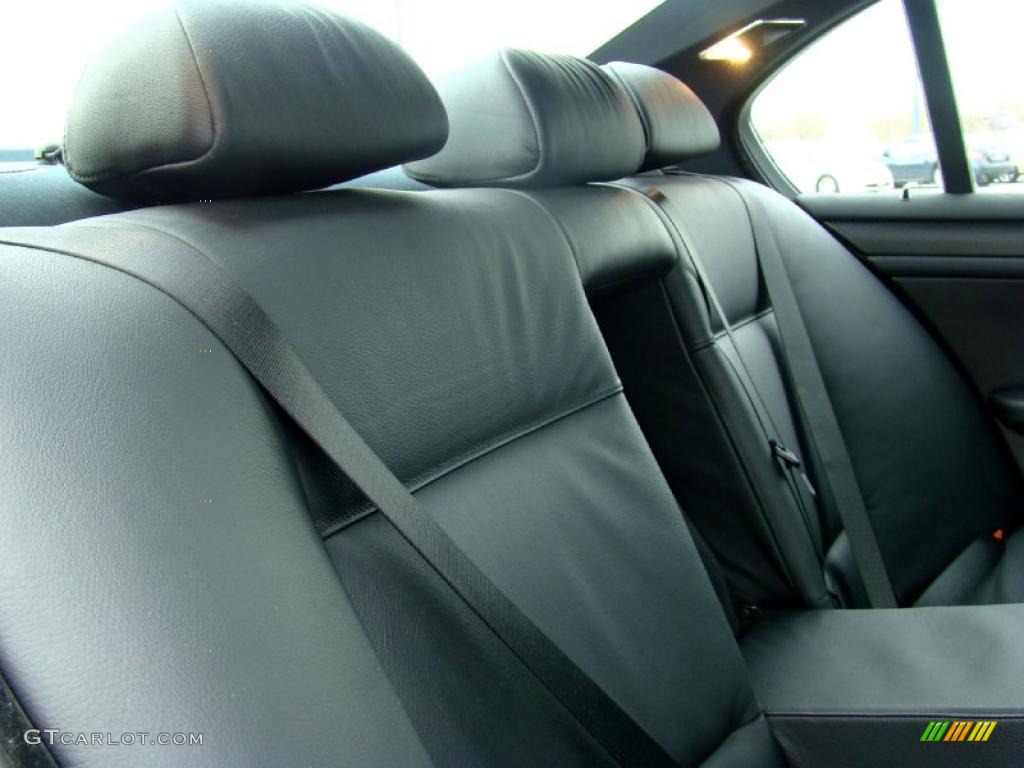 2004 3 Series 330i Sedan - Silver Grey Metallic / Black photo #37