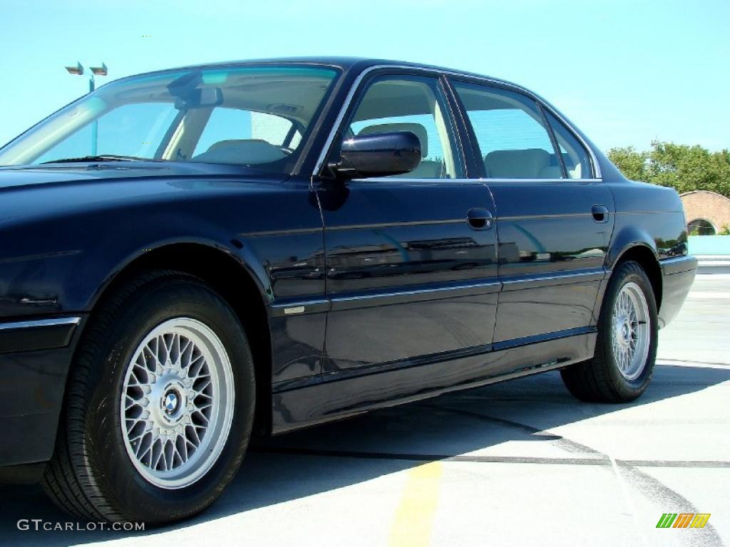 2001 7 Series 740iL Sedan - Orient Blue Metallic / Oyster Beige/Navy Blue photo #4