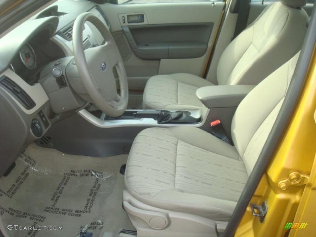 Medium Stone Interior 2009 Ford Focus SE Sedan Photo #44660403