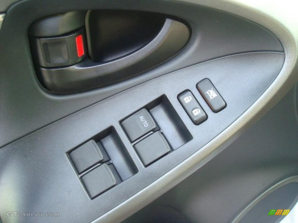 2010 Toyota RAV4 I4 Controls Photo #44661615