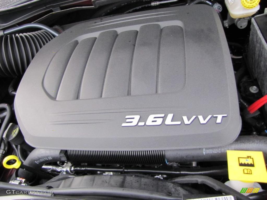 2011 Chrysler Town & Country Limited 3.6 Liter DOHC 24-Valve VVT Pentastar V6 Engine Photo #44663579