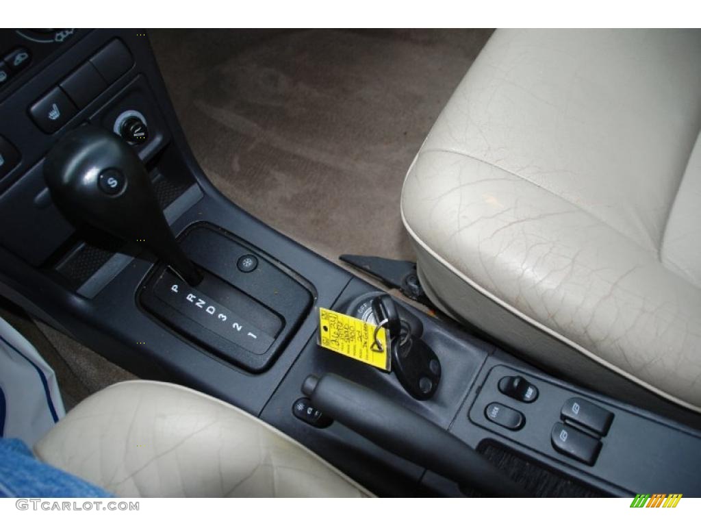 1996 Saab 900 S Coupe Controls Photos
