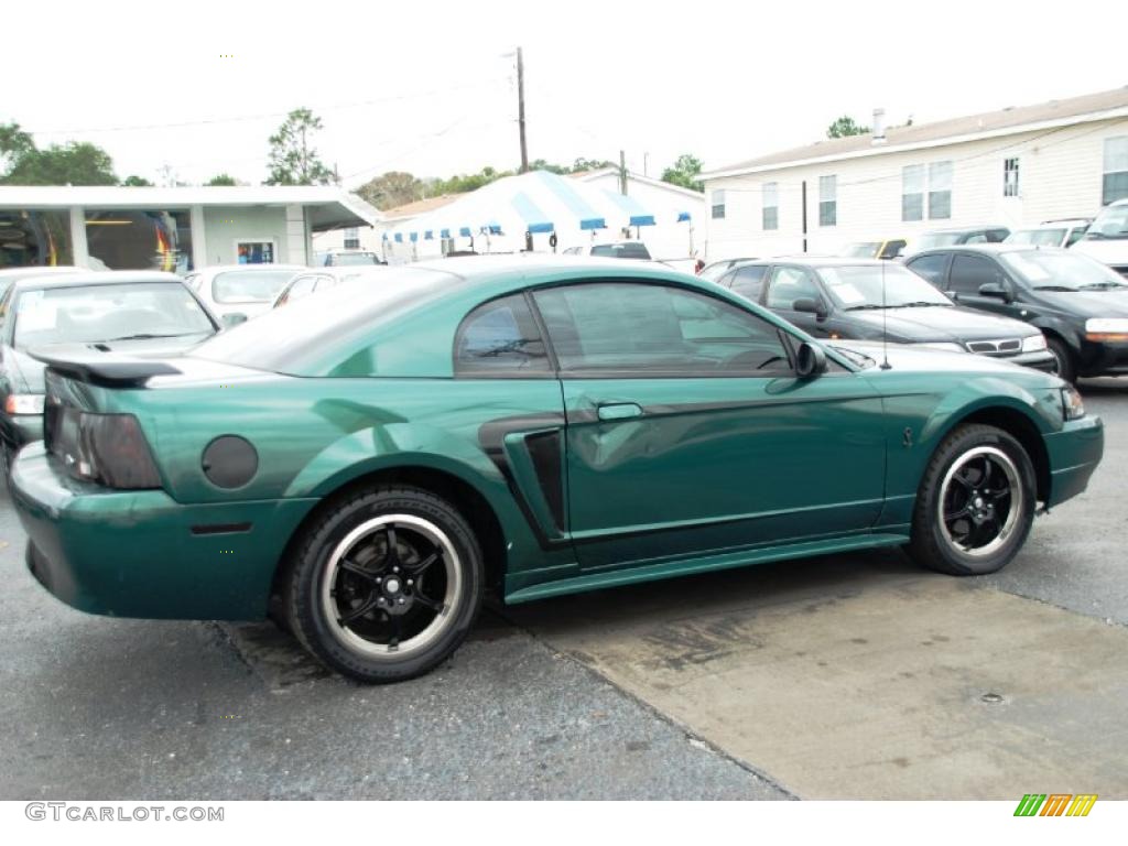 2000 Mustang V6 Coupe - Amazon Green Metallic / Dark Charcoal photo #4