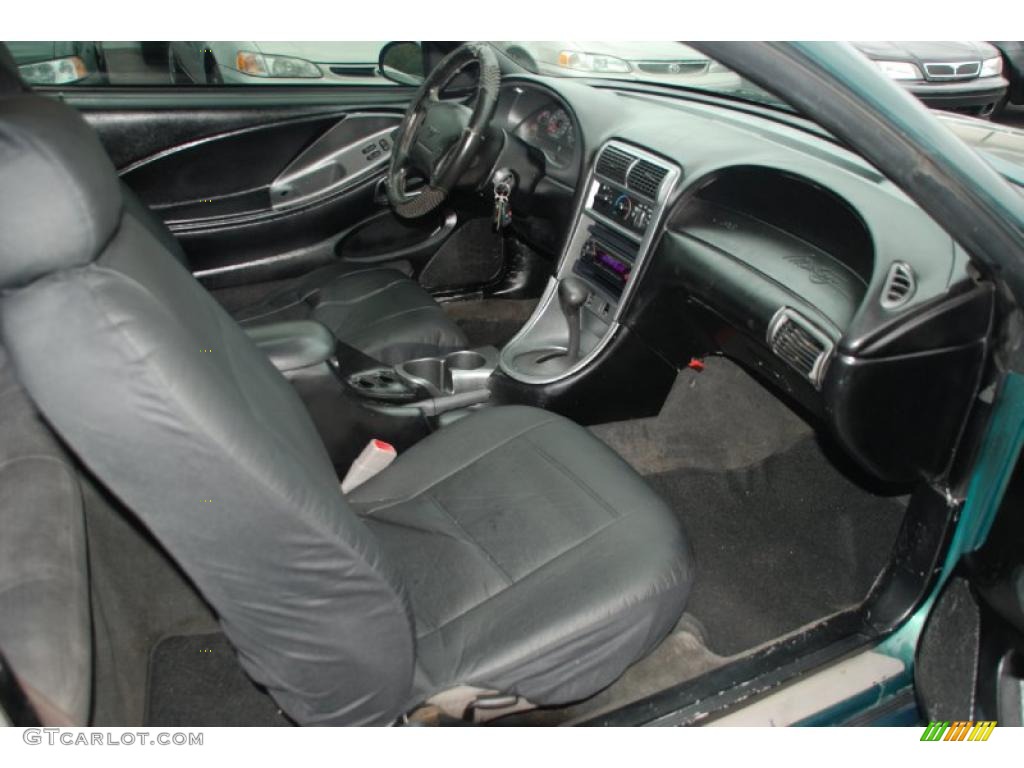 2000 Mustang V6 Coupe - Amazon Green Metallic / Dark Charcoal photo #18