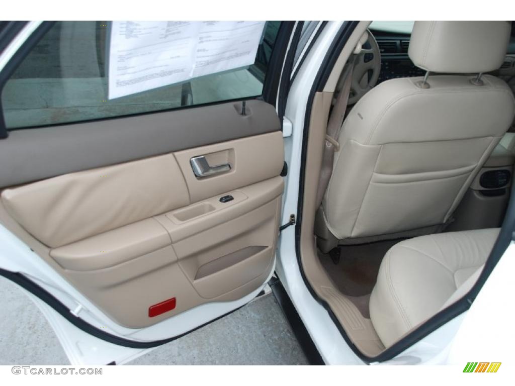 2000 Taurus SEL - Vibrant White / Medium Parchment photo #21