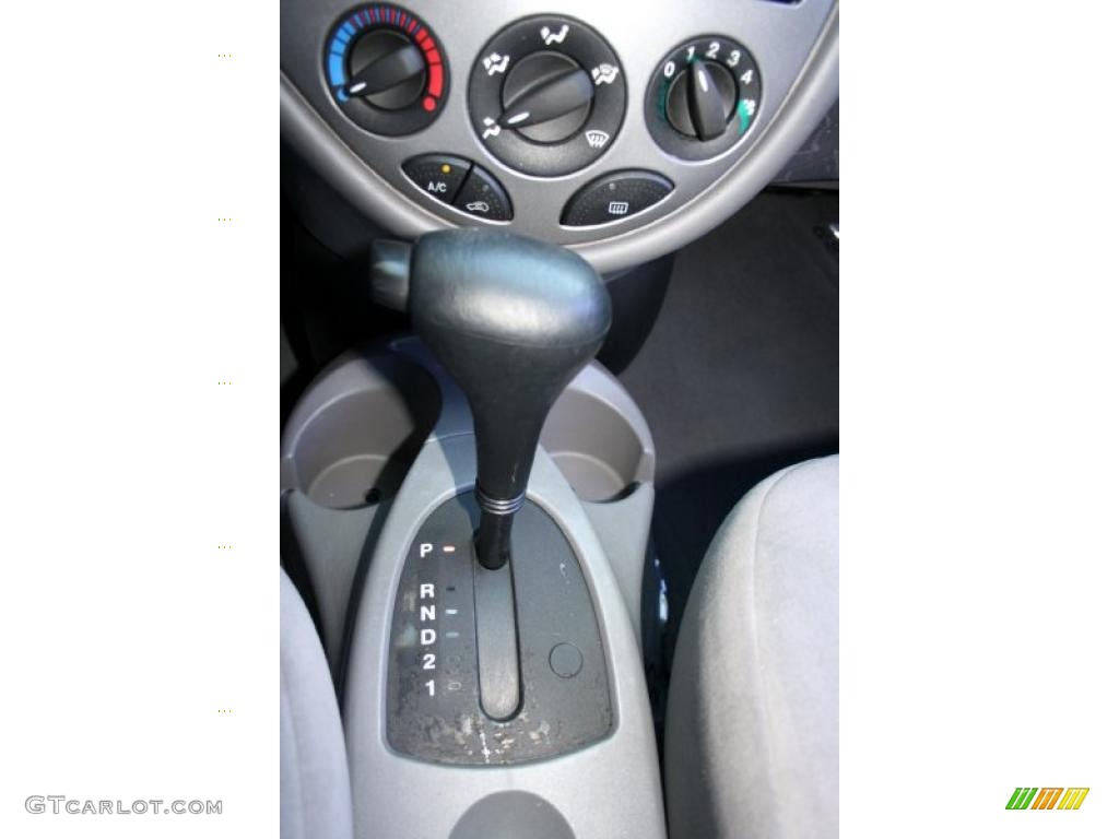 2000 Ford Focus ZX3 Coupe 4 Speed Automatic Transmission Photo #44668455