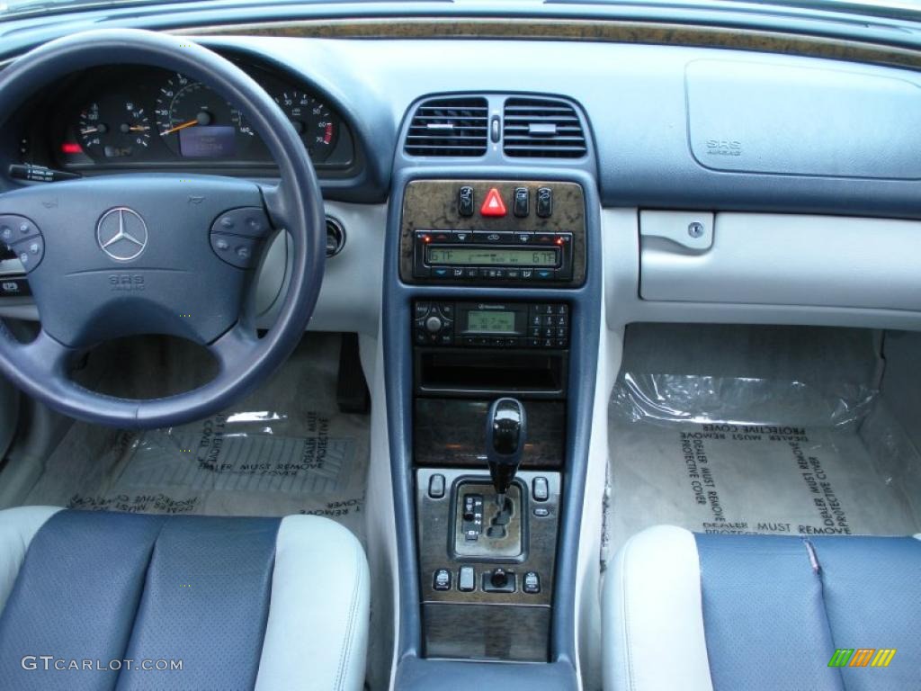 2001 Mercedes-Benz CLK 430 Coupe Ash/Blue Dashboard Photo #44670695