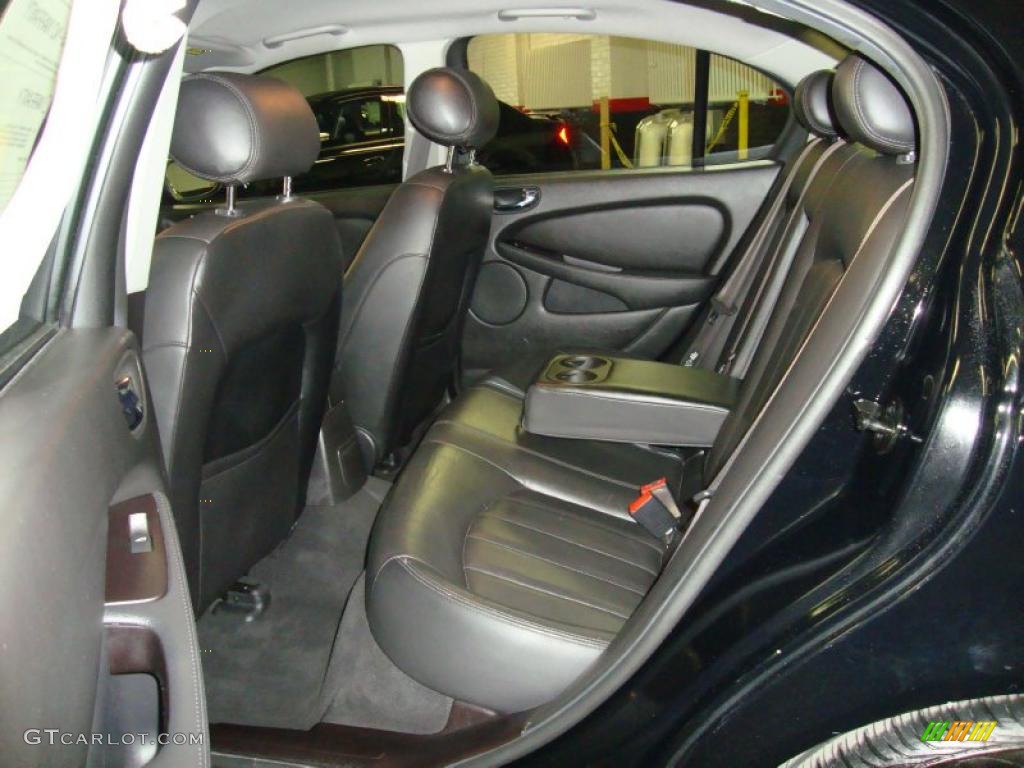 Charcoal Interior 2003 Jaguar X-Type 2.5 Photo #44672131