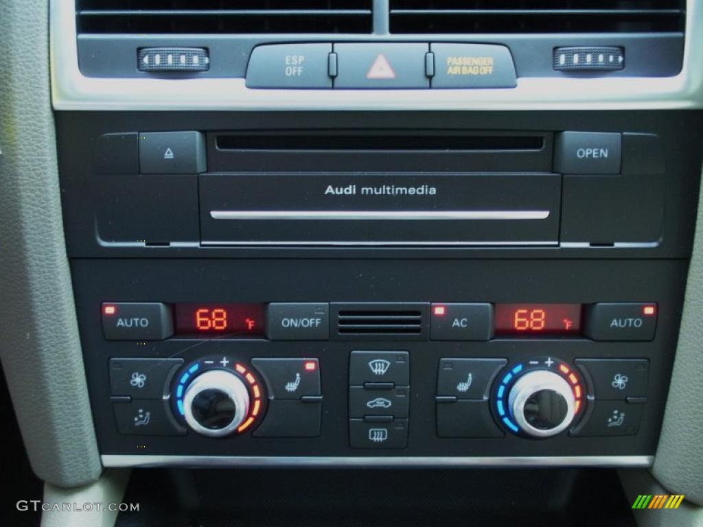 2010 Audi Q7 3.6 Premium quattro Controls Photo #44672175
