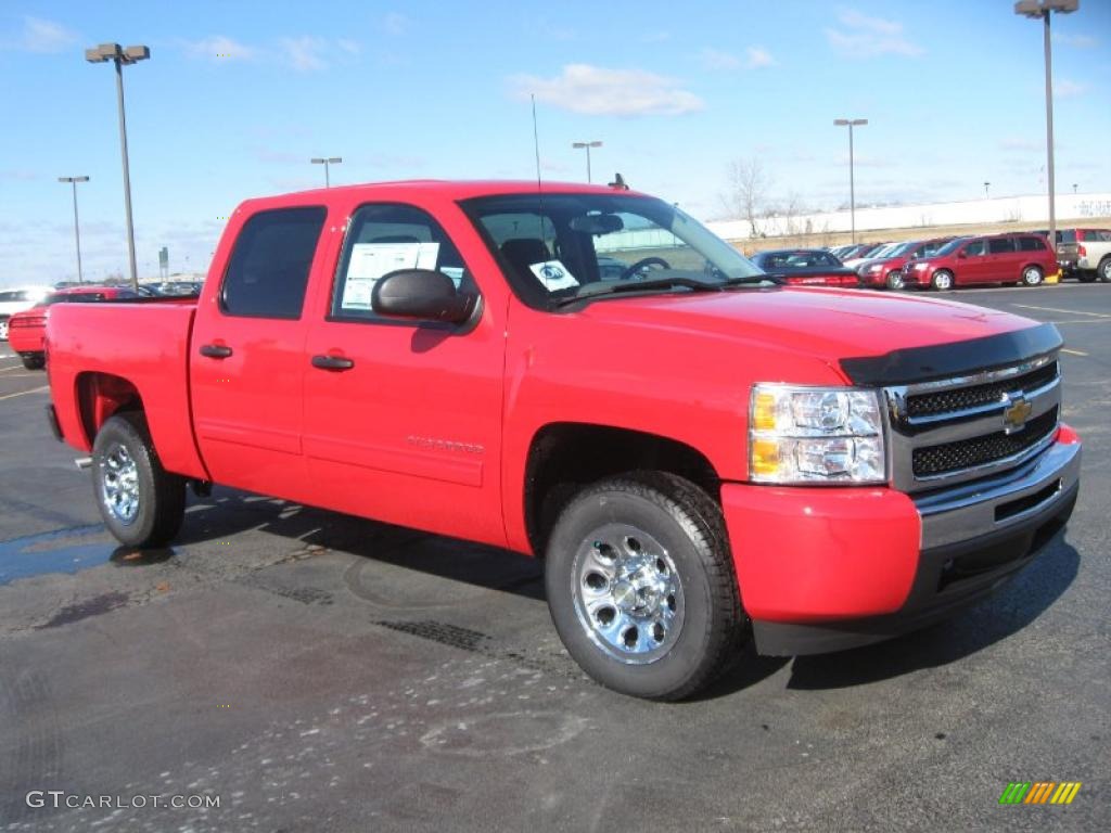 2011 Silverado 1500 LS Crew Cab - Victory Red / Dark Titanium photo #3