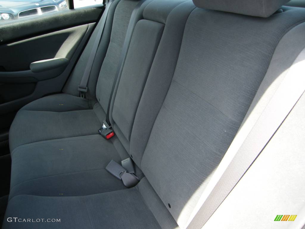 2007 Accord LX Sedan - Alabaster Silver Metallic / Gray photo #5