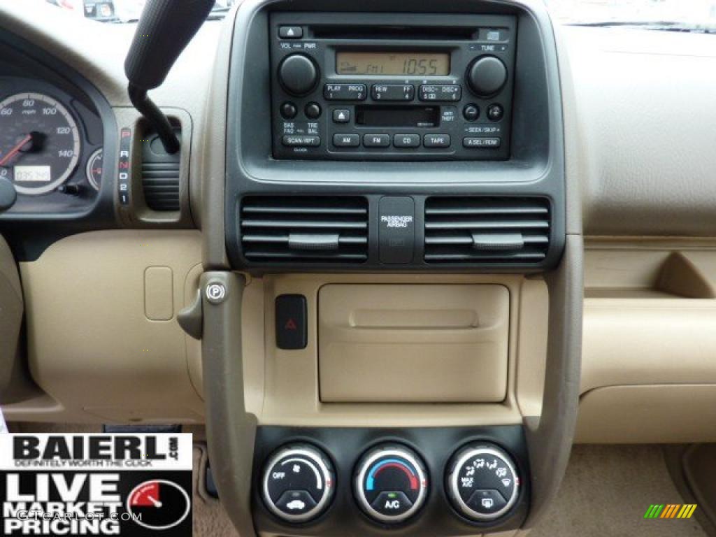 2005 CR-V LX 4WD - Sahara Sand Metallic / Ivory photo #18
