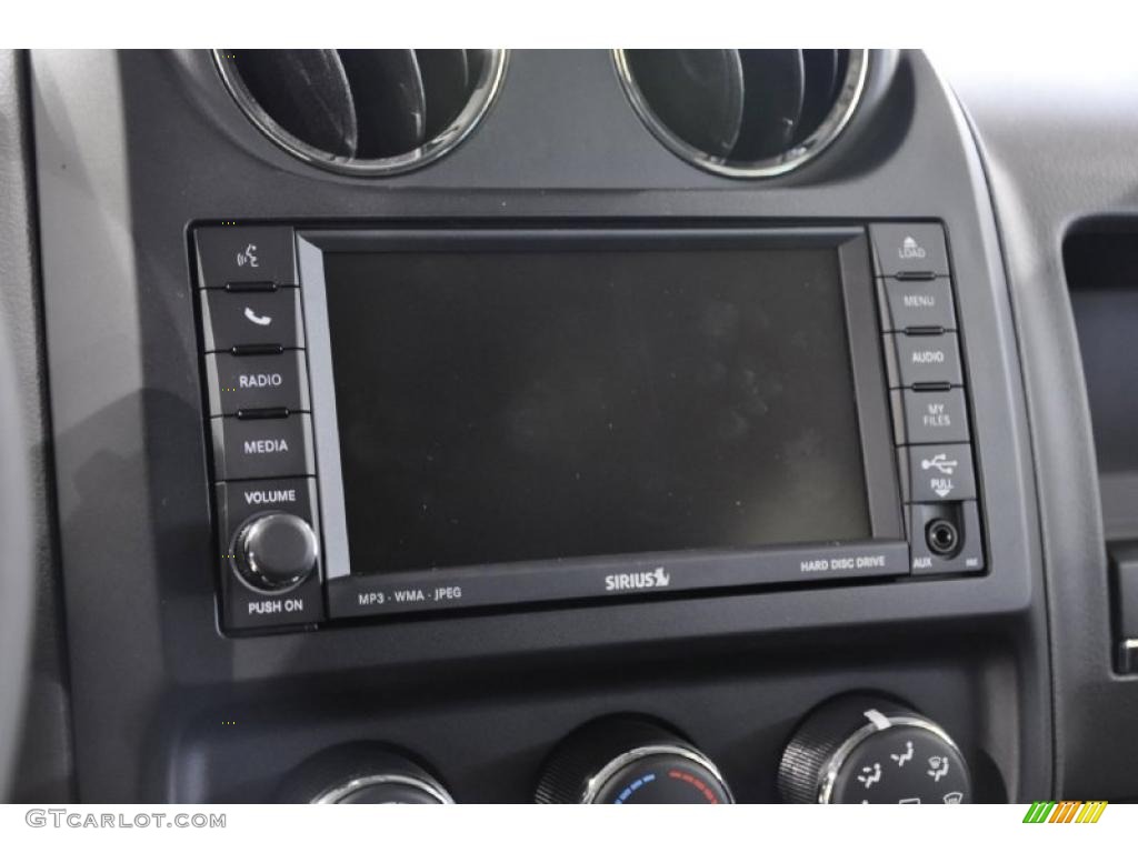 2011 Jeep Compass 2.4 Latitude 4x4 Controls Photo #44673227