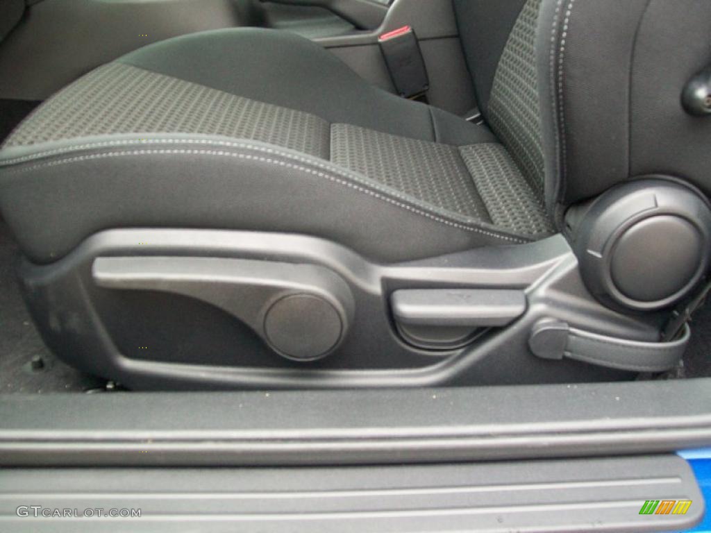 2011 Genesis Coupe 2.0T - Mirabeau Blue / Black Cloth photo #22