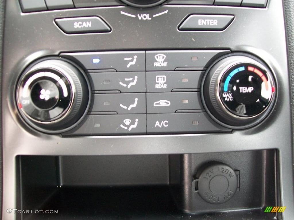 2011 Hyundai Genesis Coupe 2.0T Controls Photo #44675443