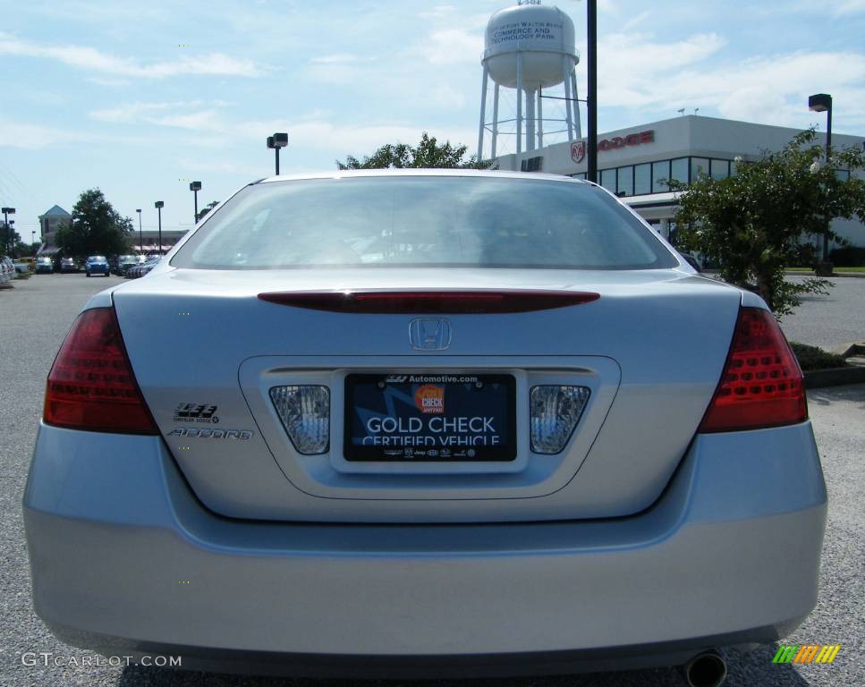 2007 Accord LX Sedan - Alabaster Silver Metallic / Gray photo #13