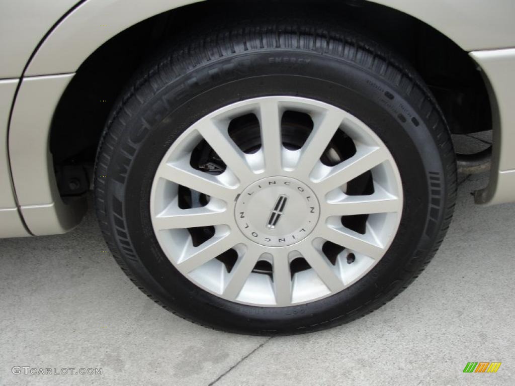 2006 Lincoln Town Car Signature Wheel Photo #44678199
