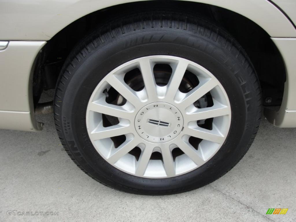 2006 Lincoln Town Car Signature Wheel Photo #44678215