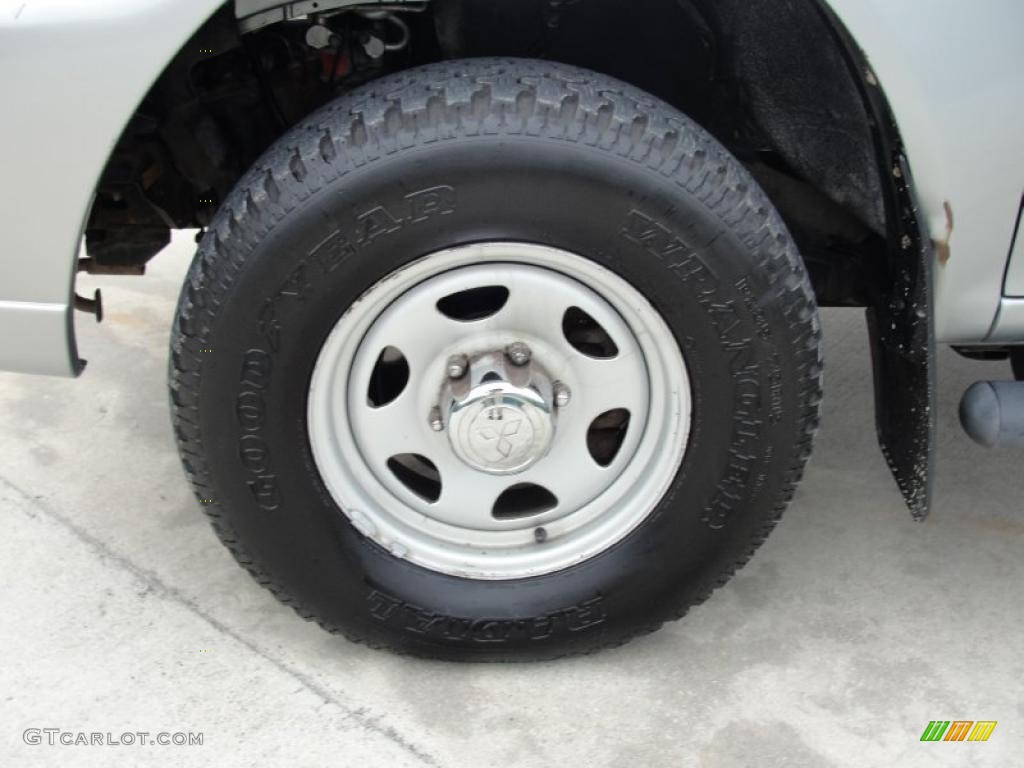 2000 Mitsubishi Montero Sport ES Wheel Photo #44678816