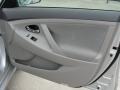 Classic Silver Metallic - Camry LE Photo No. 21