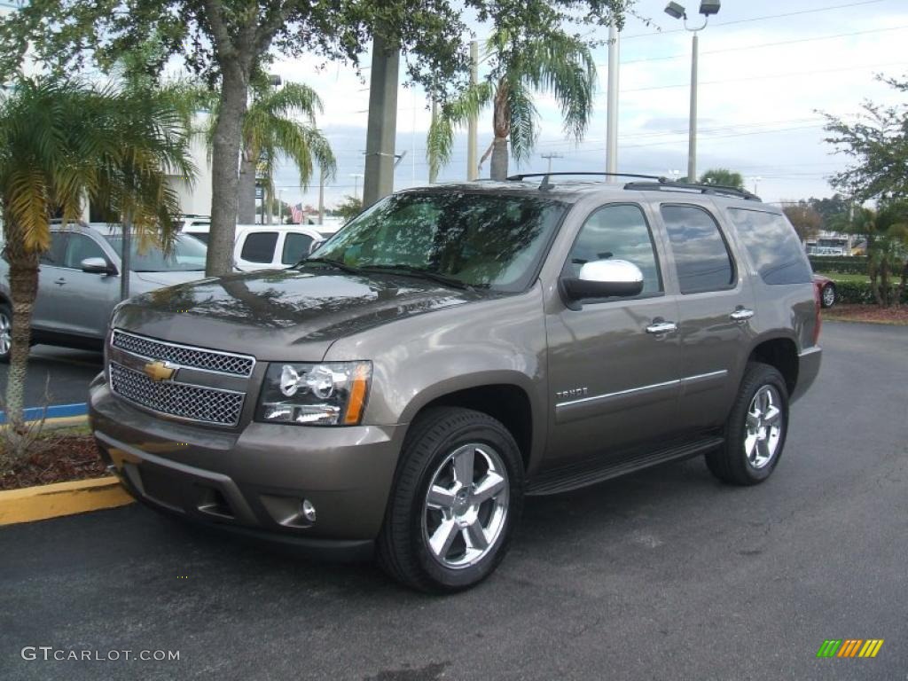 Mocha Steel Metallic Chevrolet Tahoe