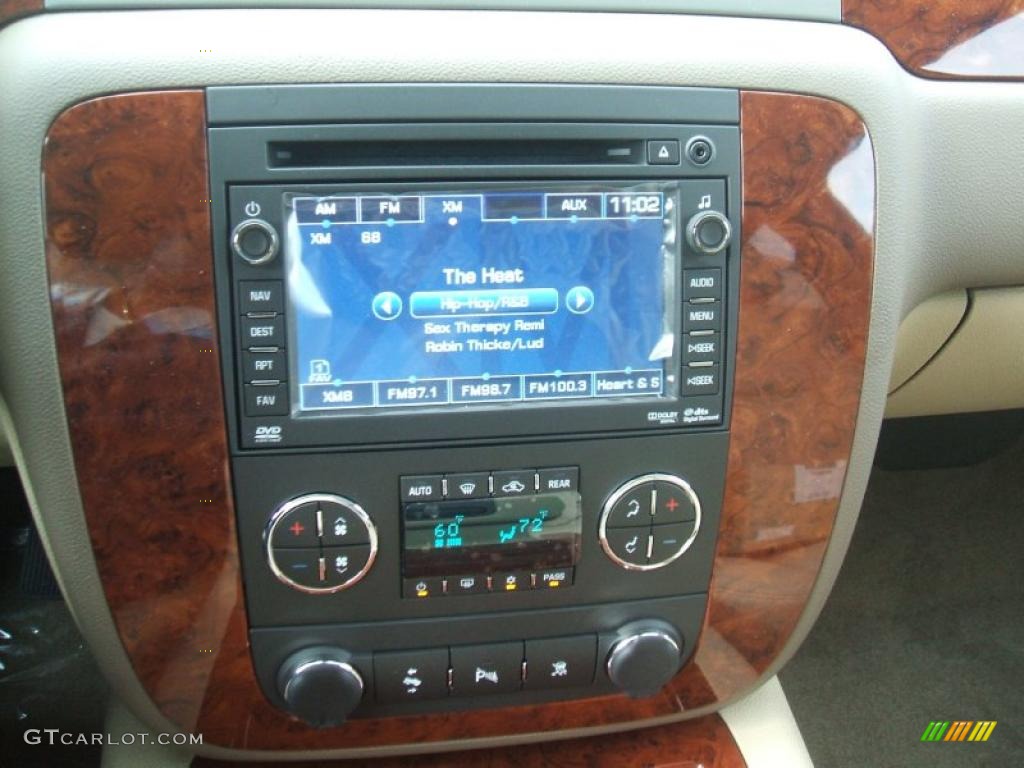 2011 Chevrolet Tahoe LTZ Controls Photo #44679998