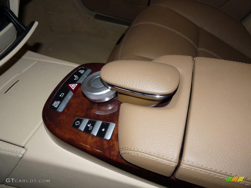 2008 Mercedes-Benz S 550 4Matic Sedan Controls Photo #44680855
