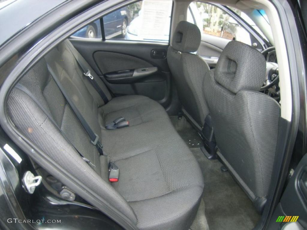 Black Interior 2003 Nissan Sentra SE-R Spec V Photo #44684287