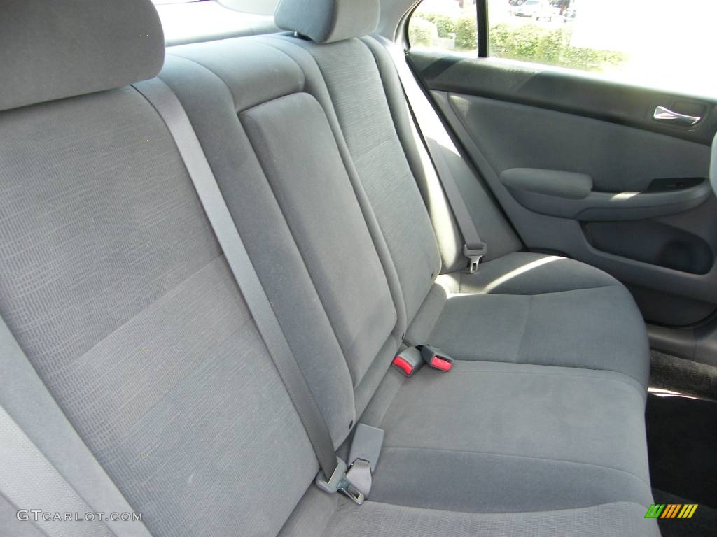 2007 Accord LX Sedan - Alabaster Silver Metallic / Gray photo #28