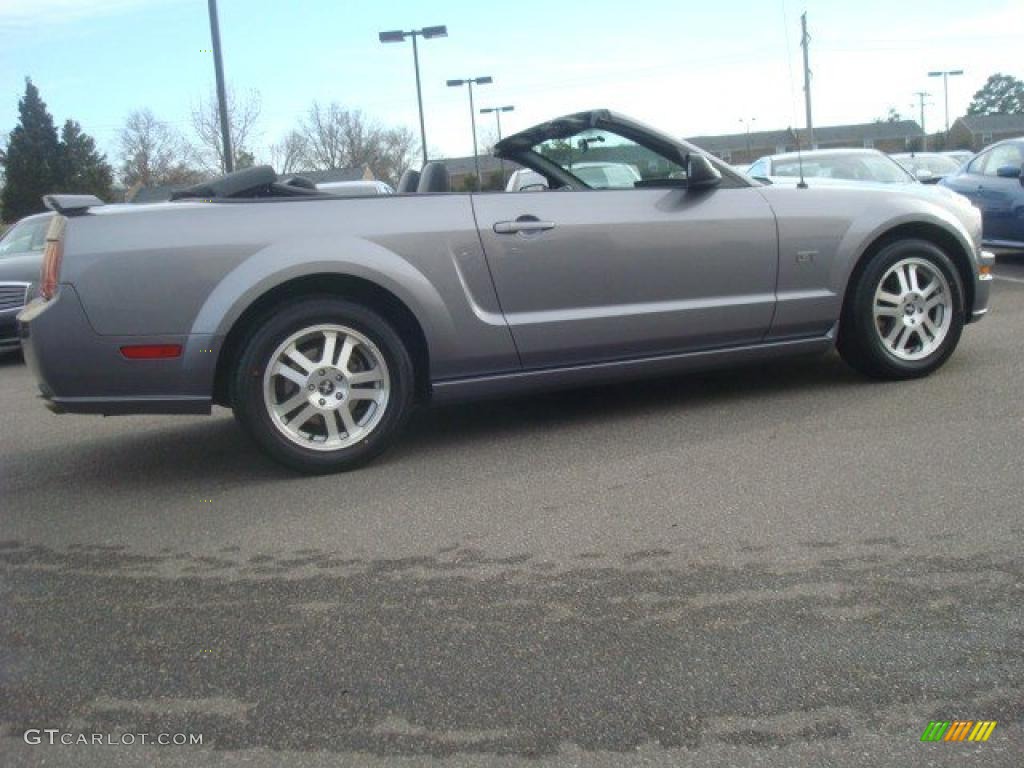 2006 Mustang GT Premium Convertible - Tungsten Grey Metallic / Dark Charcoal photo #3