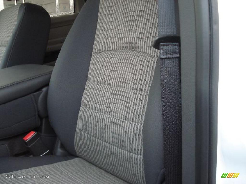 2011 Ram 1500 Big Horn Crew Cab - Bright White / Dark Slate Gray/Medium Graystone photo #9