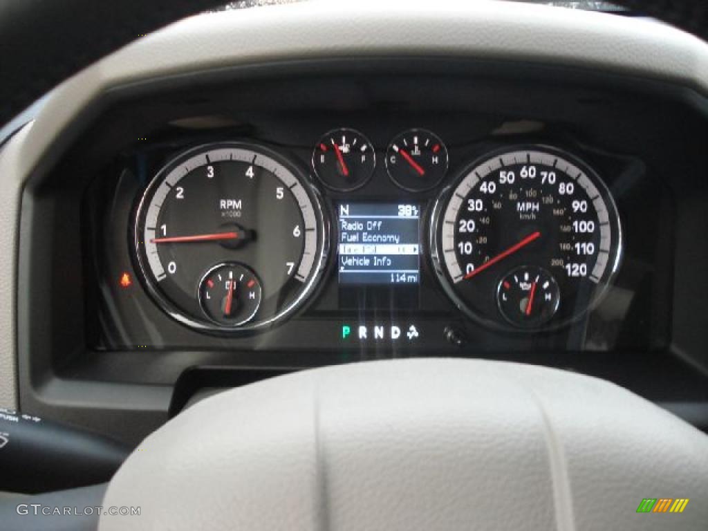 2011 Ram 1500 Big Horn Crew Cab - Bright White / Dark Slate Gray/Medium Graystone photo #22