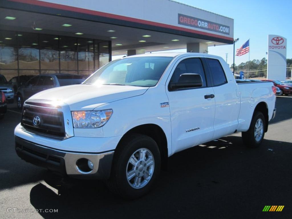 2011 Tundra SR5 Double Cab - Super White / Graphite Gray photo #1