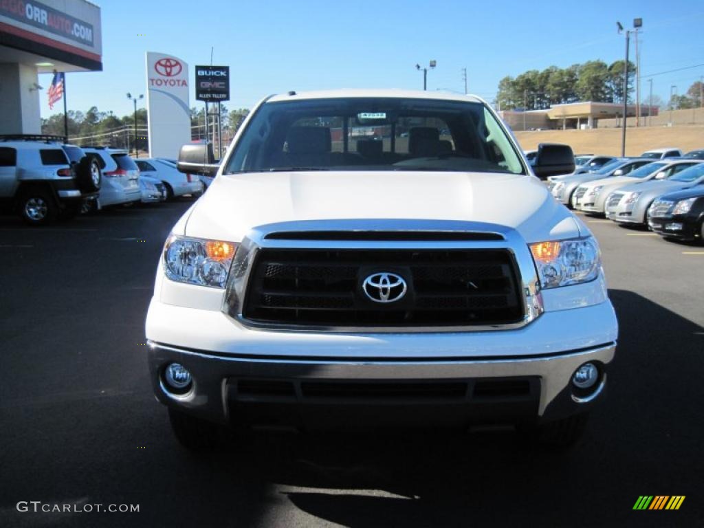 2011 Tundra SR5 Double Cab - Super White / Graphite Gray photo #8