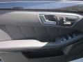 Black - E 350 Sedan Photo No. 3
