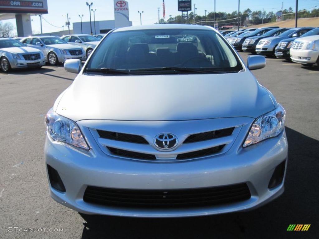 2011 Corolla LE - Classic Silver Metallic / Ash photo #8