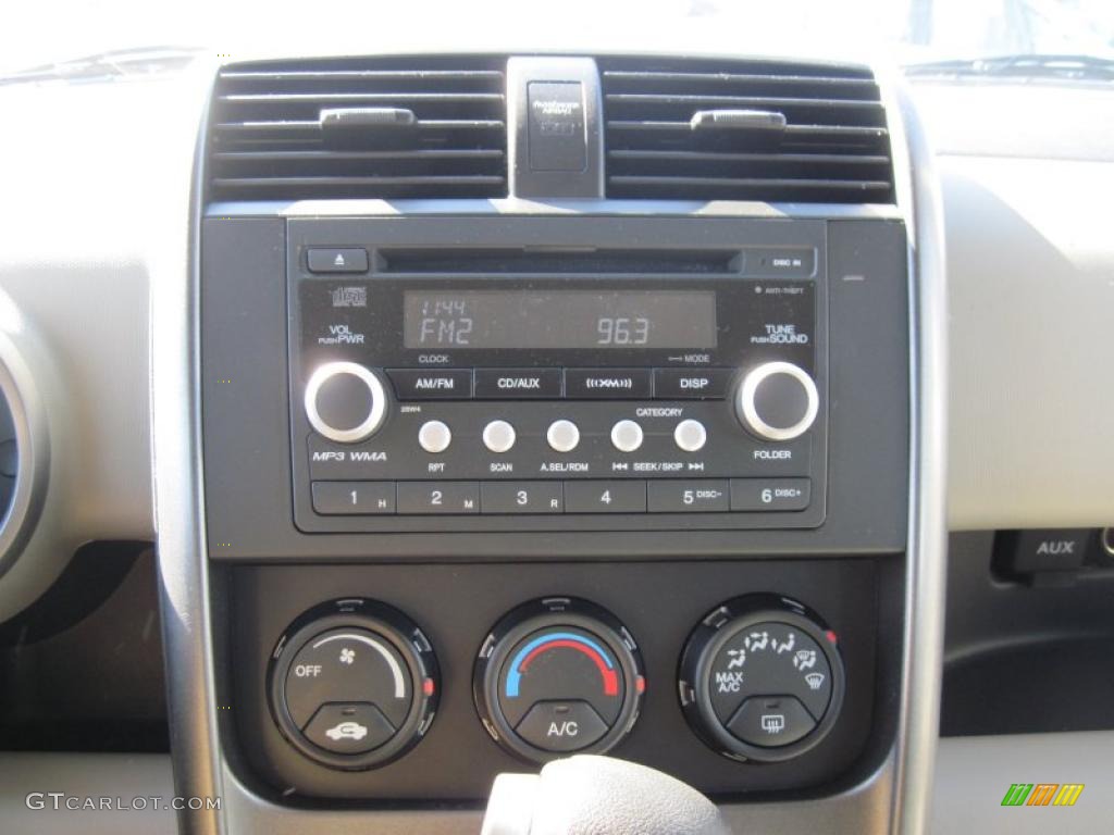 2011 Honda Element EX Controls Photo #44693937