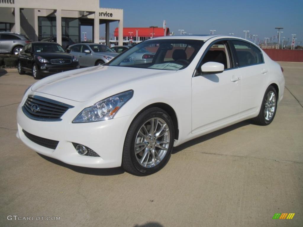 2011 G 37 Journey Sedan - Moonlight White / Graphite photo #1