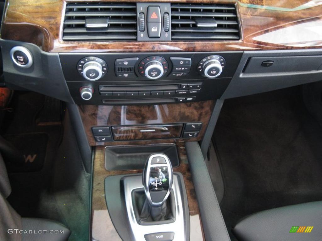 2008 BMW 5 Series 535i Sedan Controls Photo #44695537