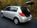 2009 Brillant Silver Nissan Versa 1.8 S Hatchback  photo #4