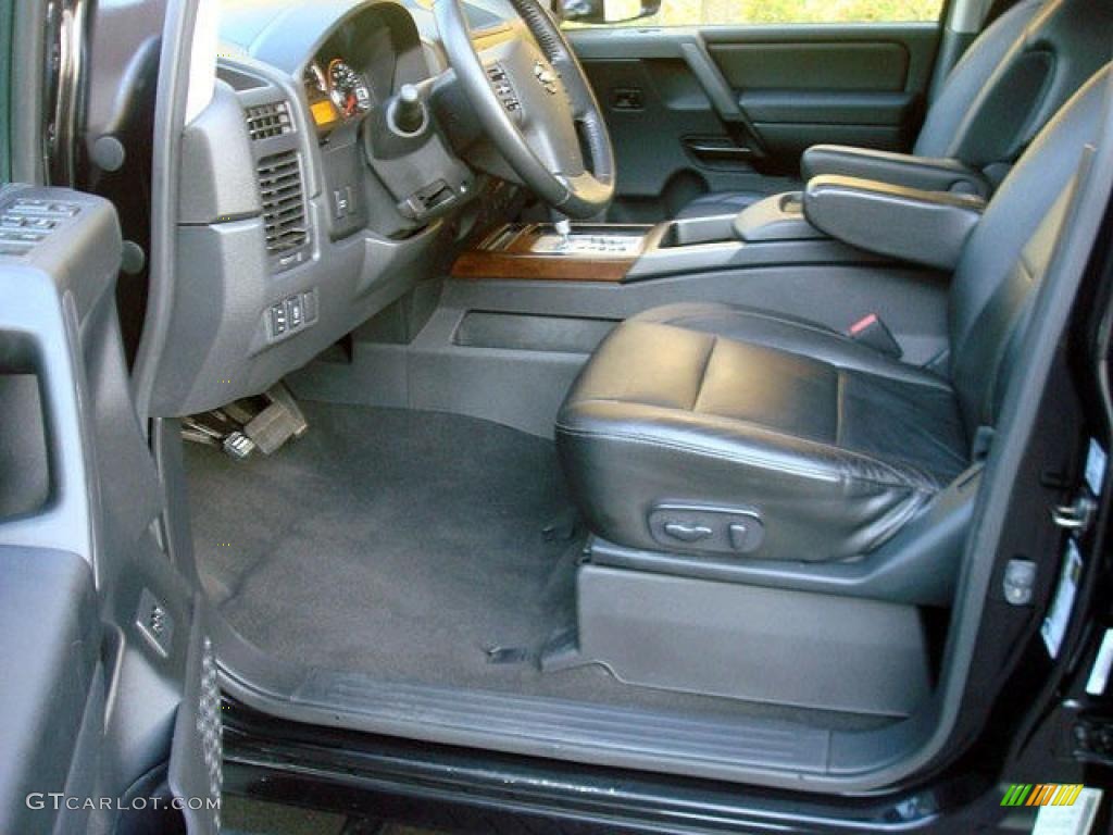 Charcoal Interior 2010 Nissan Titan LE Crew Cab 4x4 Photo #44704504