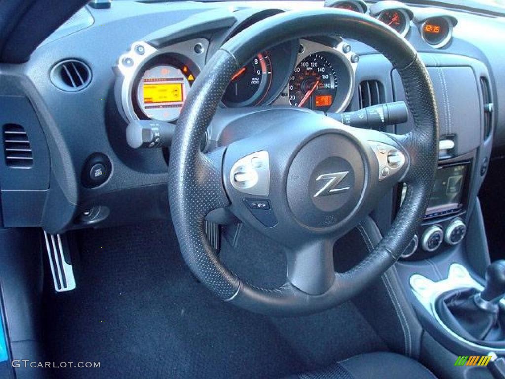 2009 Nissan 370Z Coupe Black Cloth Dashboard Photo #44706198